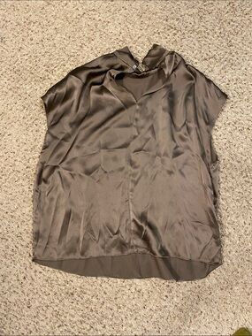 Satin V-Neck Cap Sleeveless Blouse in Olive